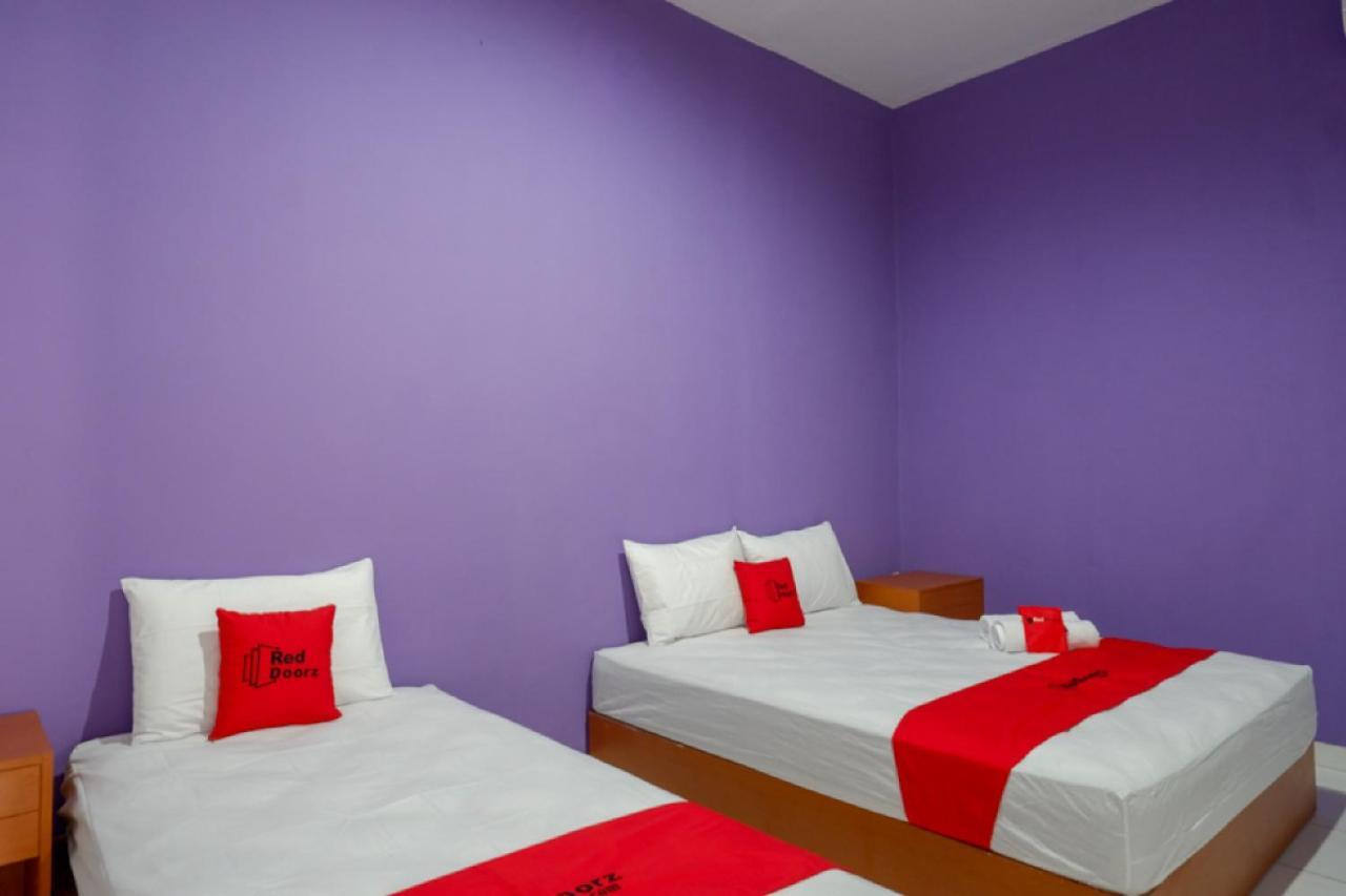 Hotel Reddoorz Near Alun Alun Kaliwungu Kendal Brangsong Exteriér fotografie