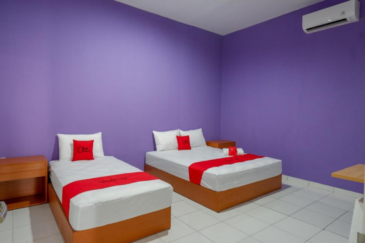 Hotel Reddoorz Near Alun Alun Kaliwungu Kendal Brangsong Exteriér fotografie