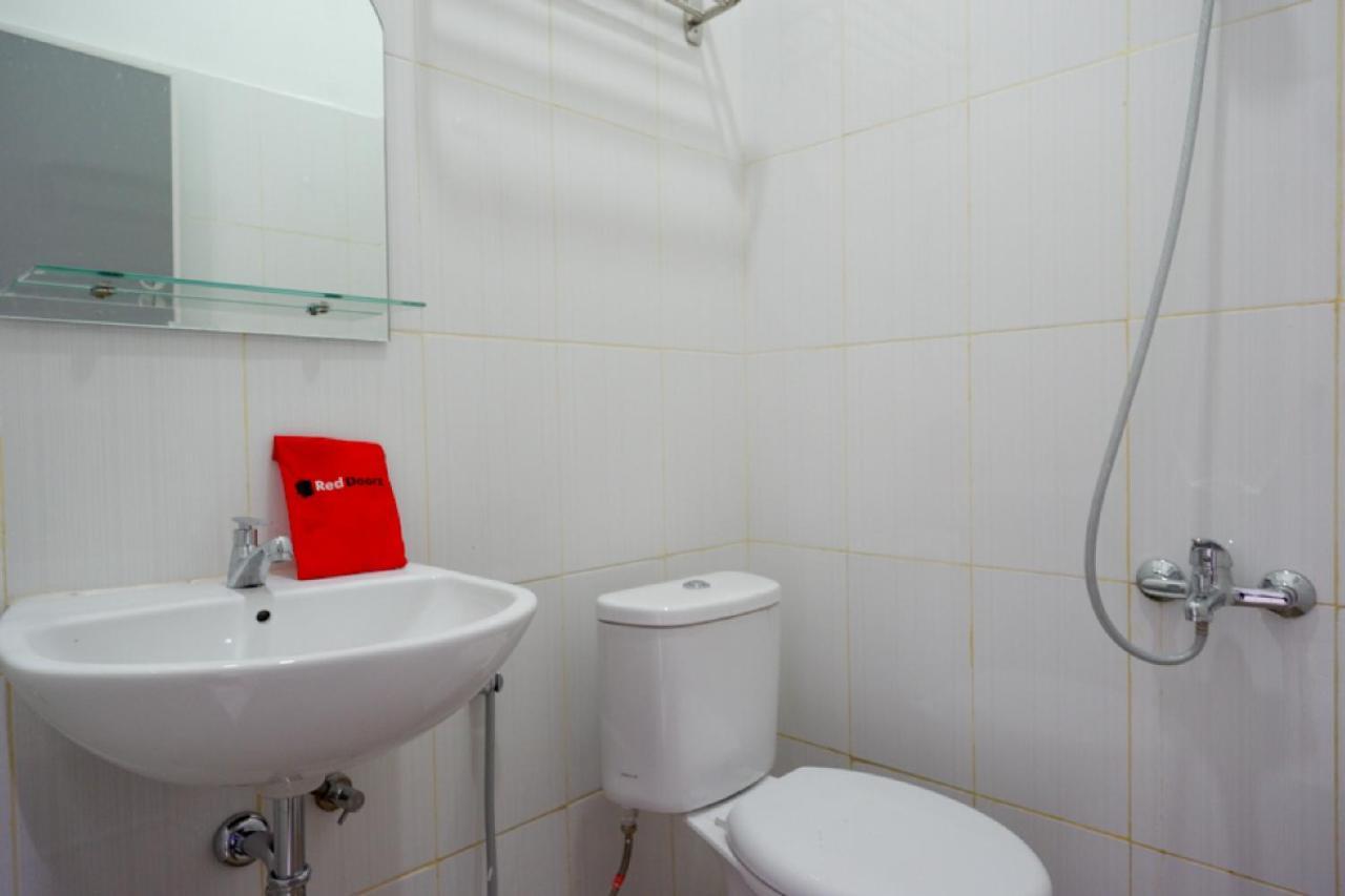 Hotel Reddoorz Near Alun Alun Kaliwungu Kendal Brangsong Exteriér fotografie